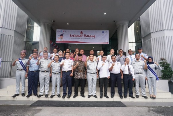 (In order to welcome the 59th Birthday, PT Jasa Raharja Riau Branch held a Blood Donation activity (photo / int))