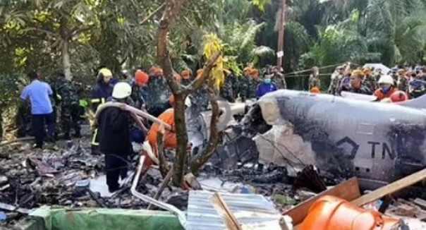 Evacuation Processes of Fighter Plane Crashes in the Kubang Siak Hulu Village Residents Kampar Awaiting Investigation Team